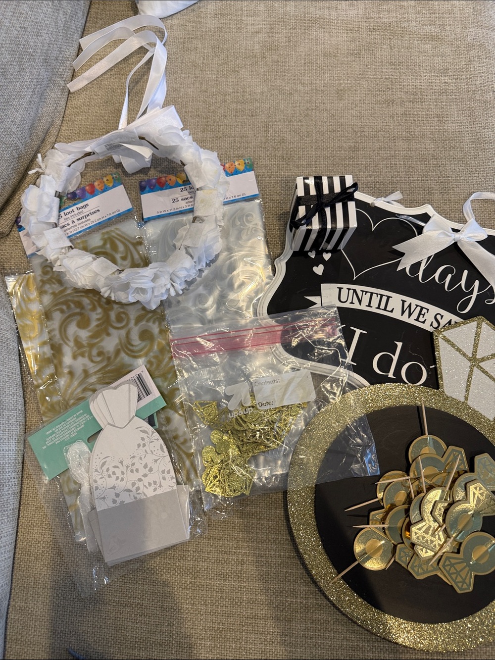 Elegant White and Gold Bridal Party Decorations - Home Party Supplies